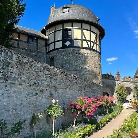 Skyline Mit Pool And Netflix דירה קרונברג אים טאונוס