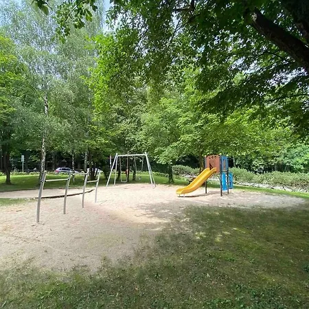 Skyline Mit Pool And Netflix *