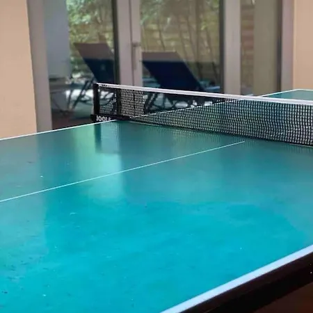 Skyline Mit Pool And Netflix דירה קרונברג אים טאונוס