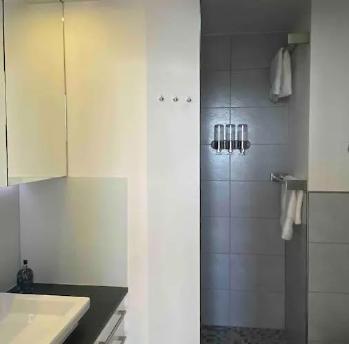 Skyline Mit Pool And Netflix شقة *