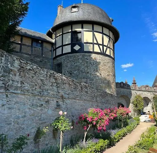 Skyline Mit Pool And Netflix شقة كرونبرج إم تانوس