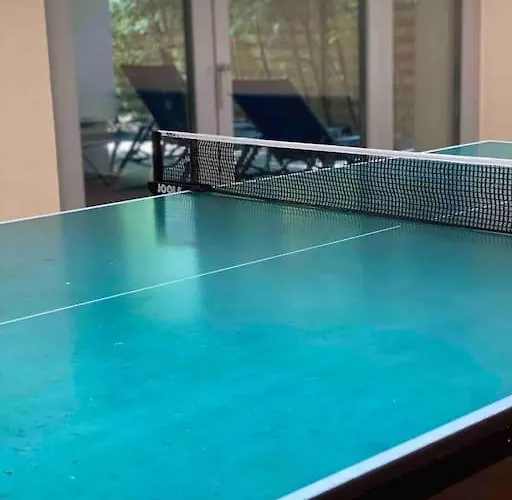 Skyline Mit Pool And Netflix شقة كرونبرج إم تانوس