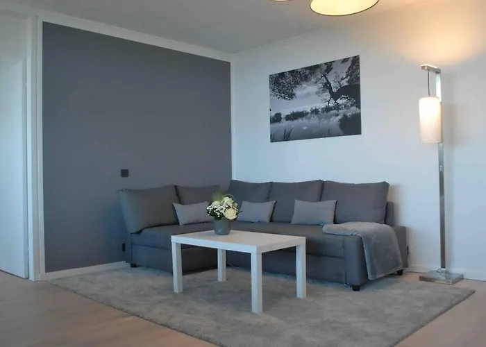 Skyline Mit Pool And Netflix شقة *