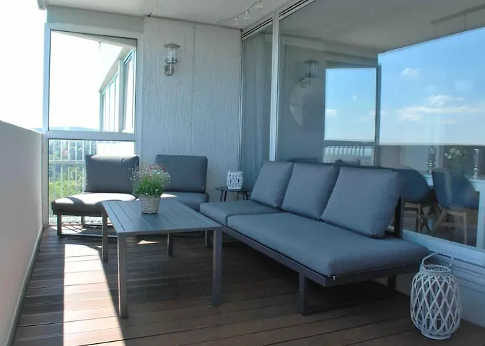 Skyline Mit Pool And Netflix شقة *