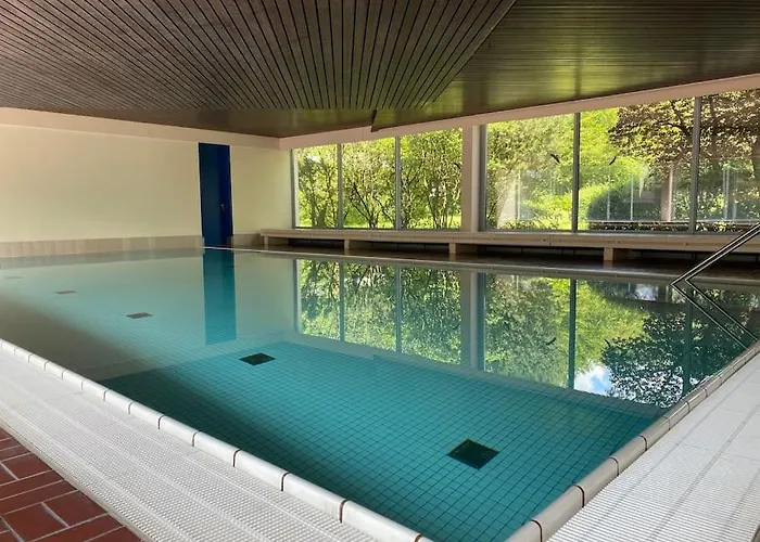 Skyline Mit Pool And Netflix